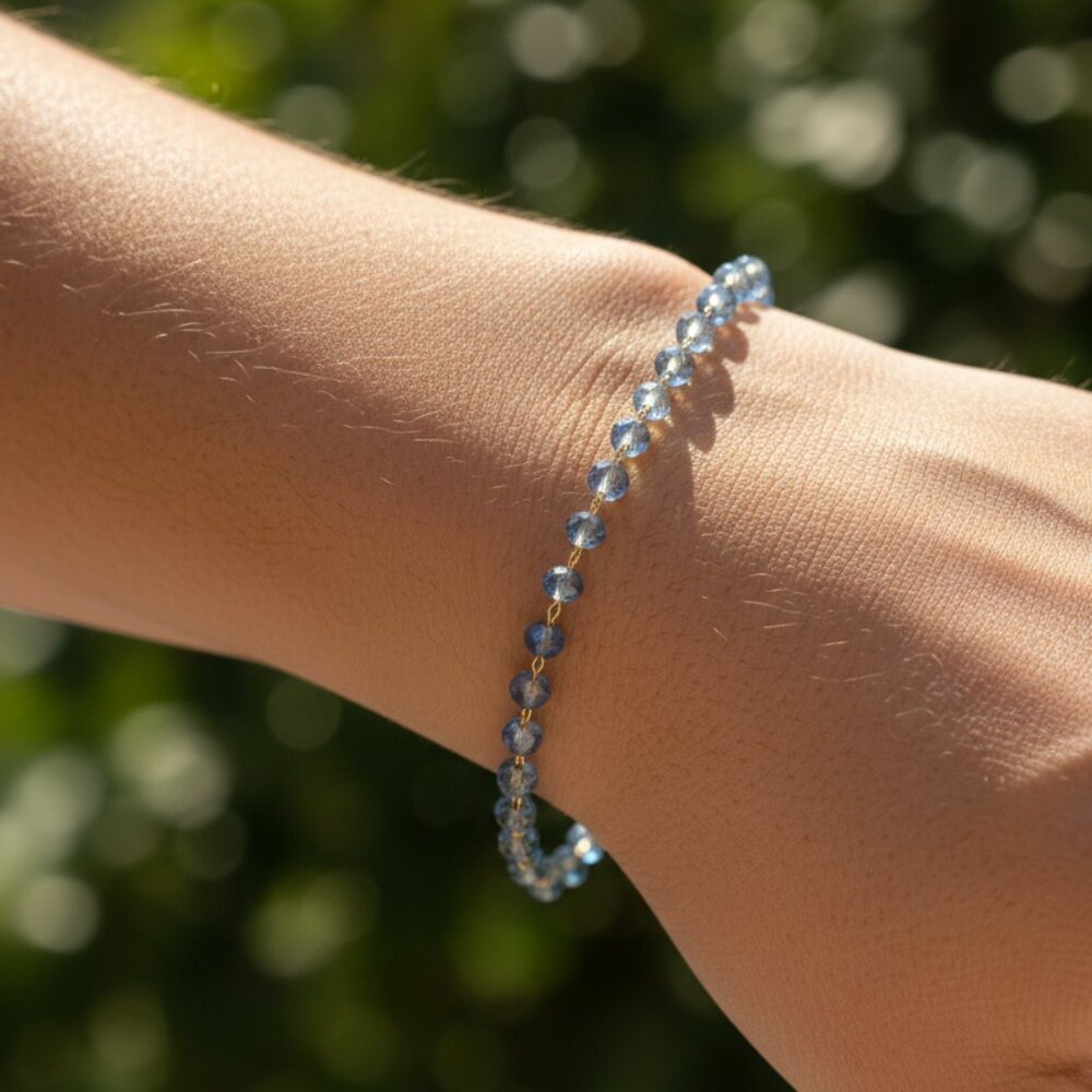 "Elegant & Trendy Bracelet, A Perfect Gift for Women, Thoughtful, EVCH1188
